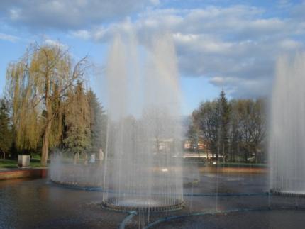 Вентили на фонтанах откроют утром 28 апреля