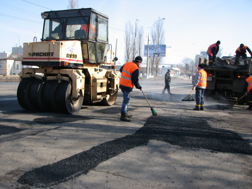 К 4 мая необходимо завершить текущий ремонт дорог