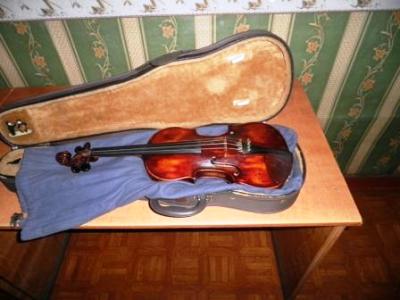 В пункте контроля «Хутор-Михайловский» выявлена 100-летняя скрипка